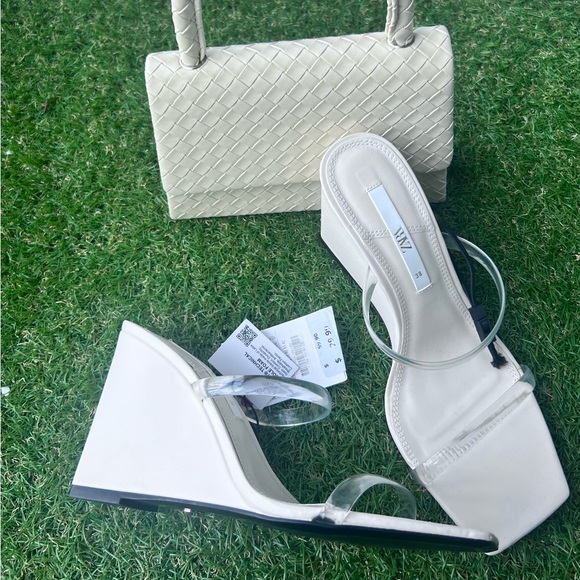 Zara Off White Vinyl Wedge Sandals. ONLY SHOES/no include bag - Picture 2 of 6